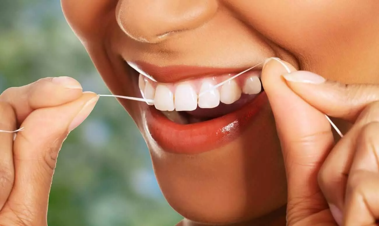 Використання зубної нитки