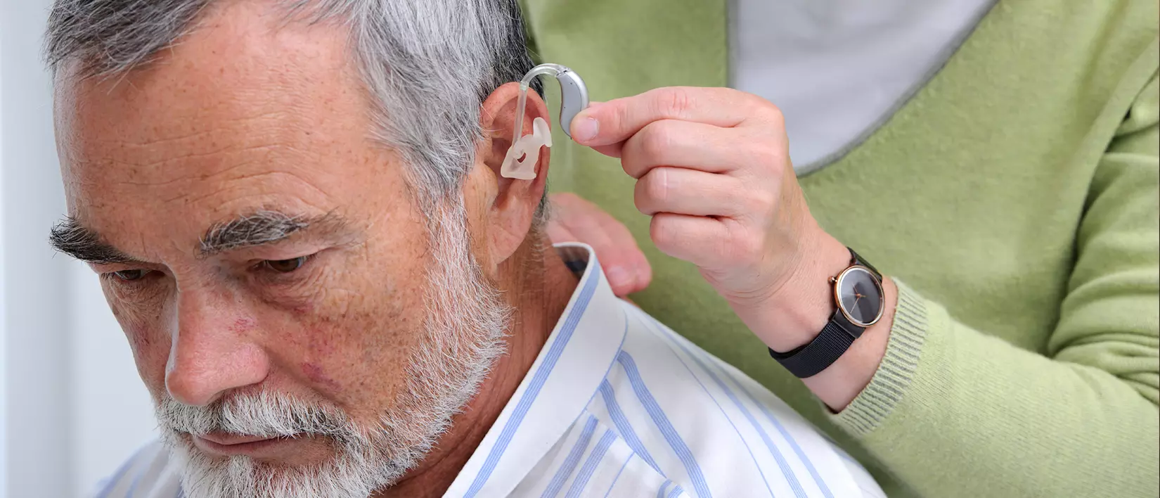 Як подовжити життя батарейки в слуховому апараті